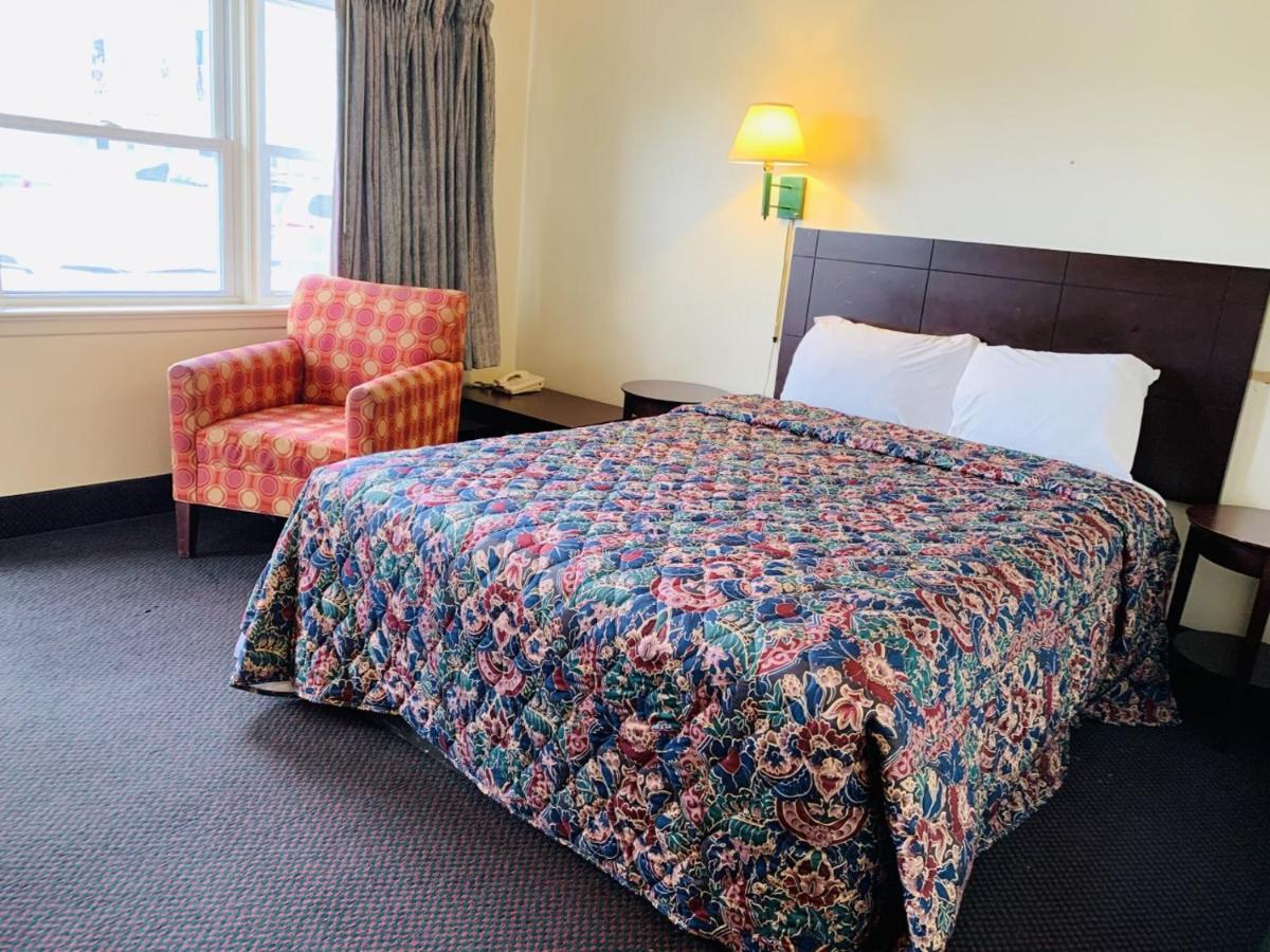 Express Inn Lakehurst Экстерьер фото