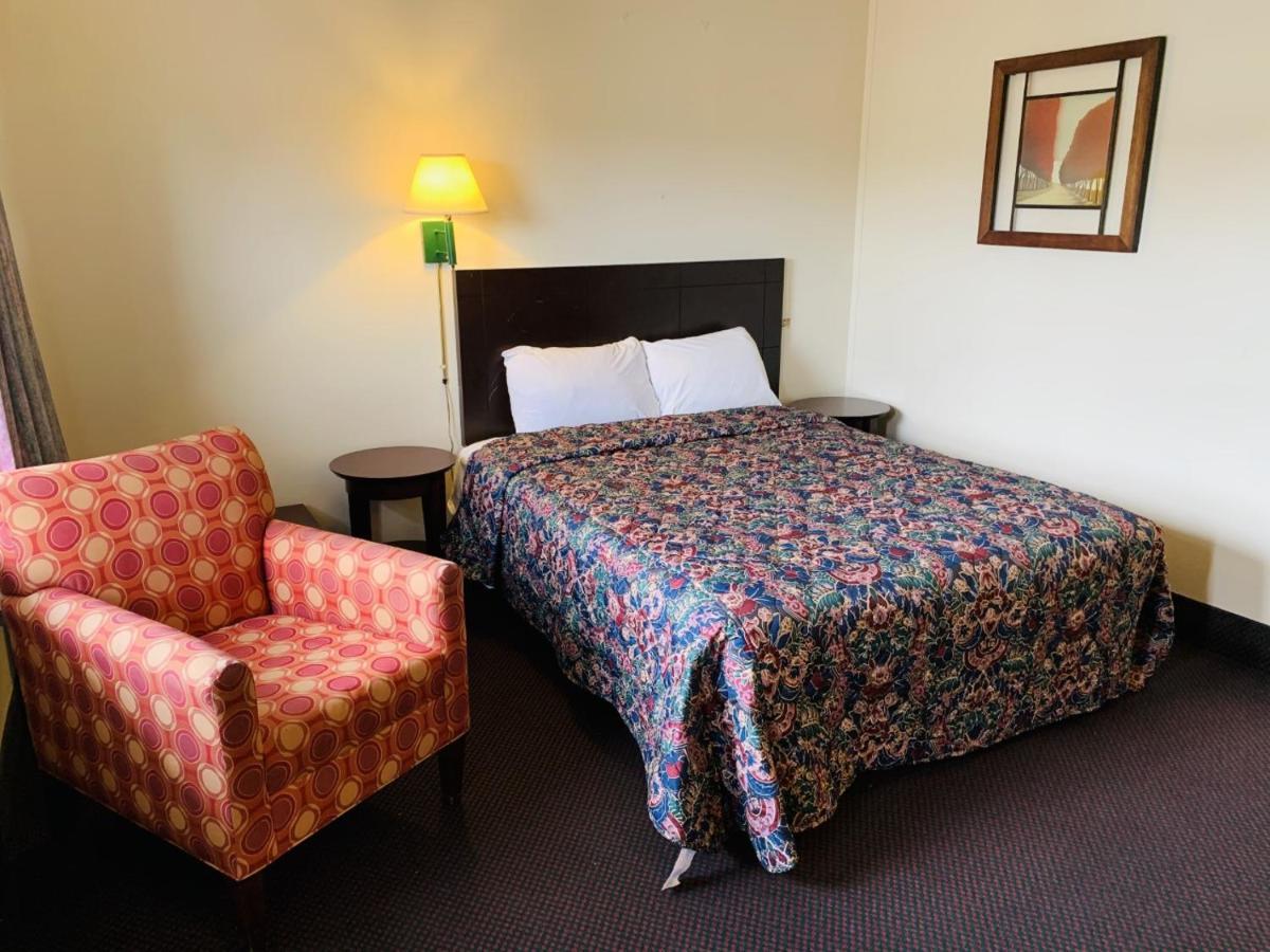 Express Inn Lakehurst Экстерьер фото